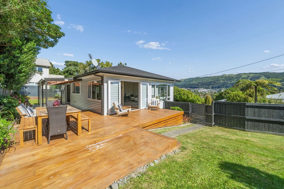 22A Arawhata Street, Ranui, Porirua - Carousel 1