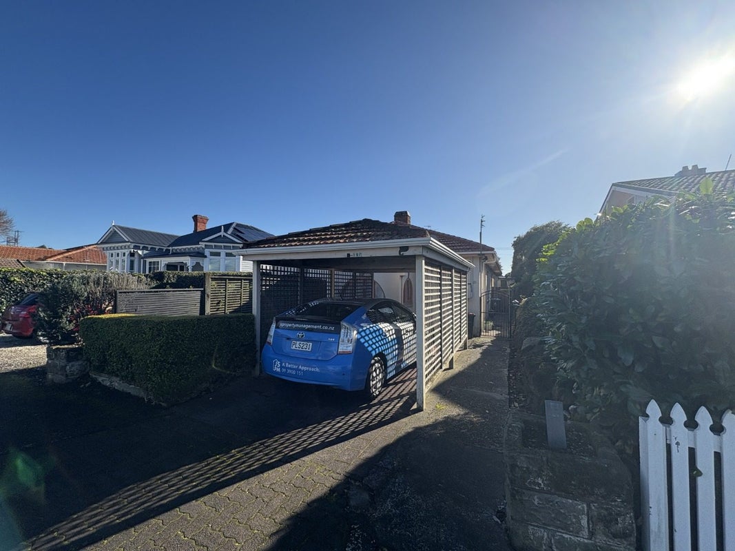 1/197 Balmoral Road, Balmoral, Auckland - Carousel 1