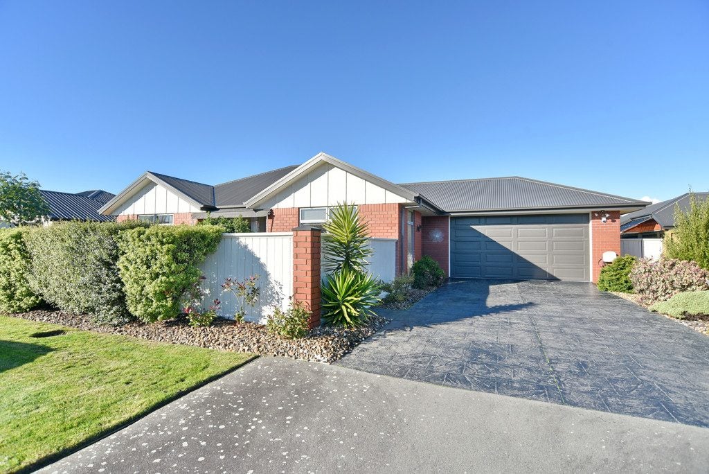 6 Saint Florian Place, Woolston, Christchurch - Carousel 1