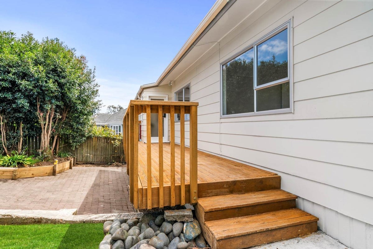 9 Blacks Road, Greenhithe, Auckland - Carousel 2