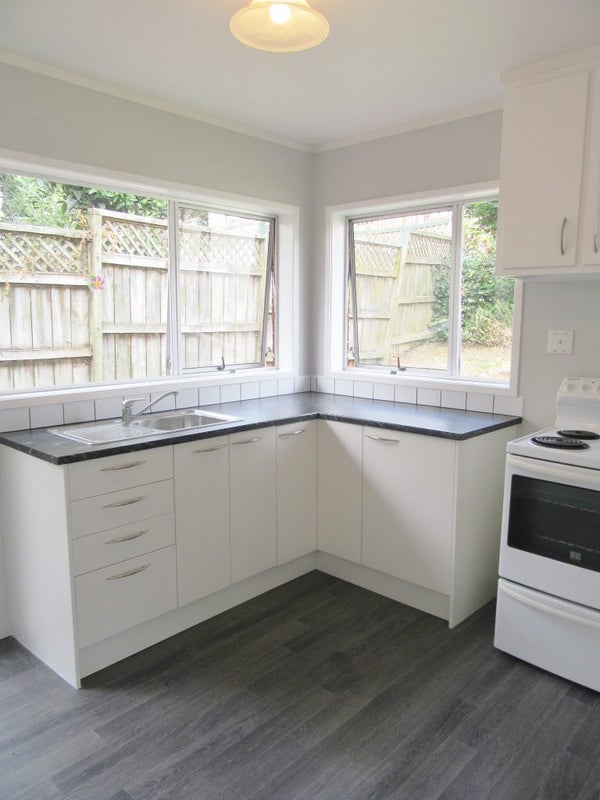 22 Olsen Avenue, Hillsborough, Auckland - Carousel 2