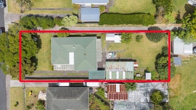 5 Bamboo Grove, Kelston, Auckland - Carousel 1