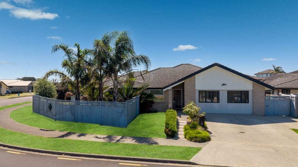 57 Sunningdale Street, Wattle Downs, Auckland - Carousel 1