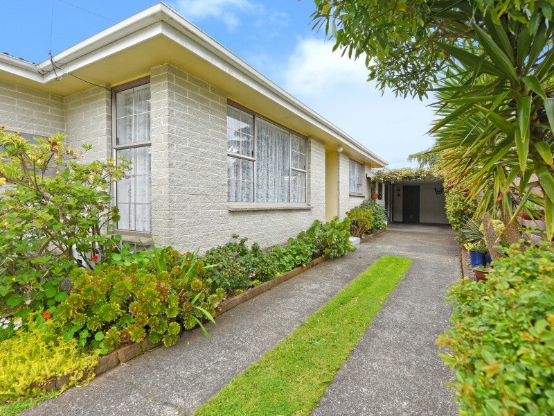 1/20 HARVARD GR, Totara Park, Upper Hutt - Carousel 1