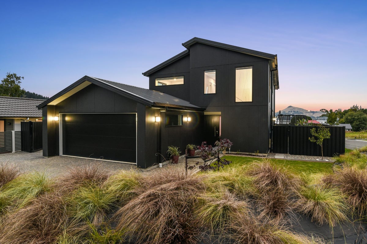103 Stevenson Avenue, Sawyers Bay, Port Chalmers - Carousel 27