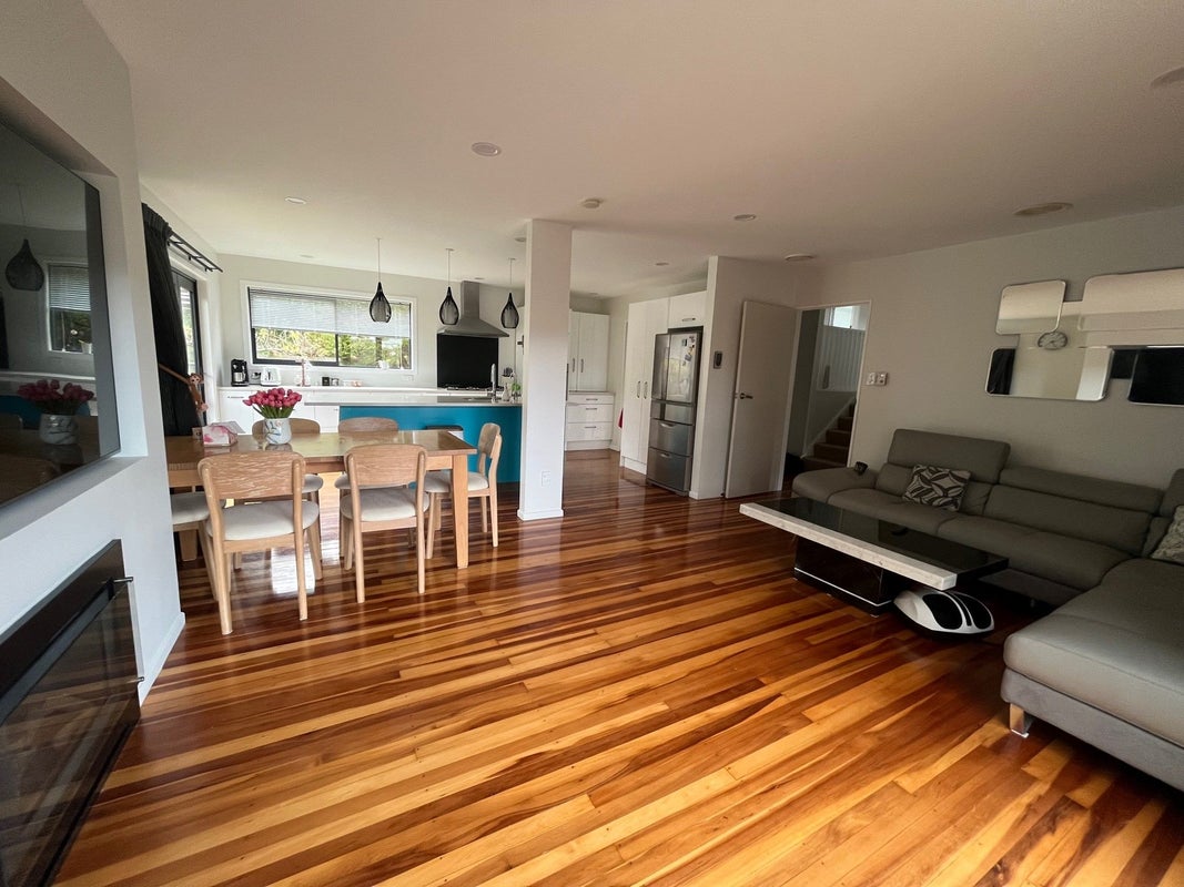 3 Mcmahon Way, Paparangi, Wellington - Carousel 2