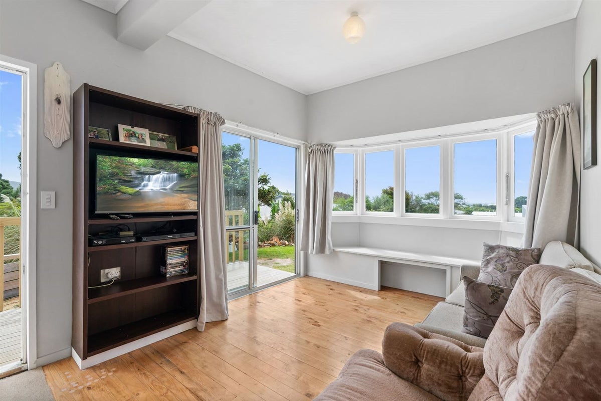 250 Molesworth Drive, Mangawhai Heads, Mangawhai - Carousel 1