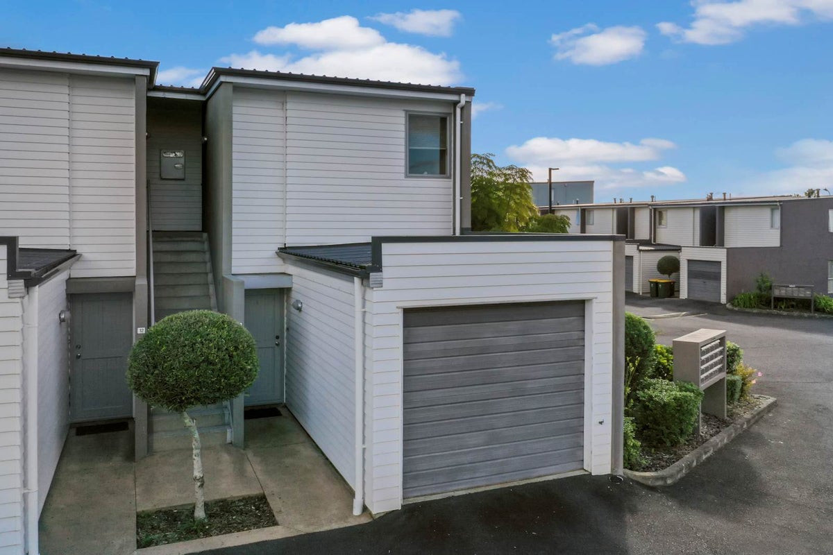 10/7 Kelvin Hart Drive, East Tamaki, Auckland - Carousel 33