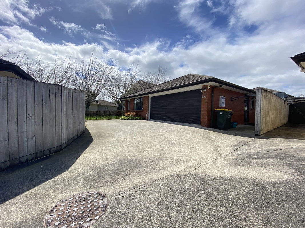 29B Dixon Road, Fitzroy, Hamilton - Carousel 1