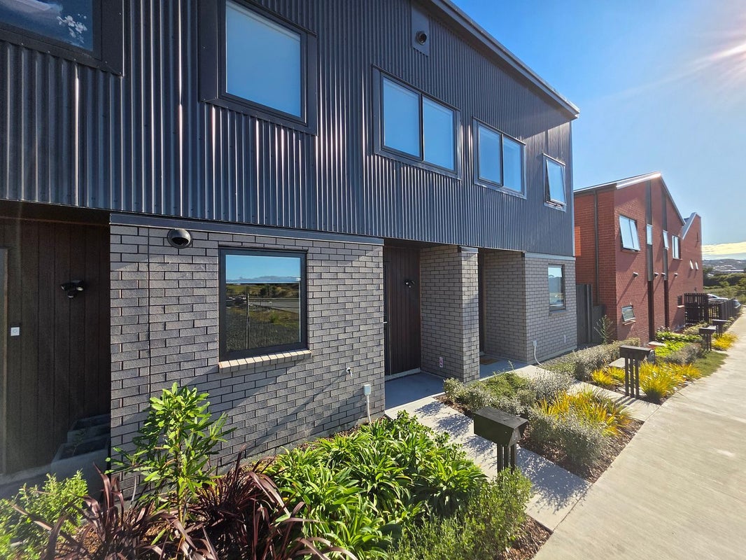 104 Te Tihi Street, Wiri, Auckland - Carousel 1