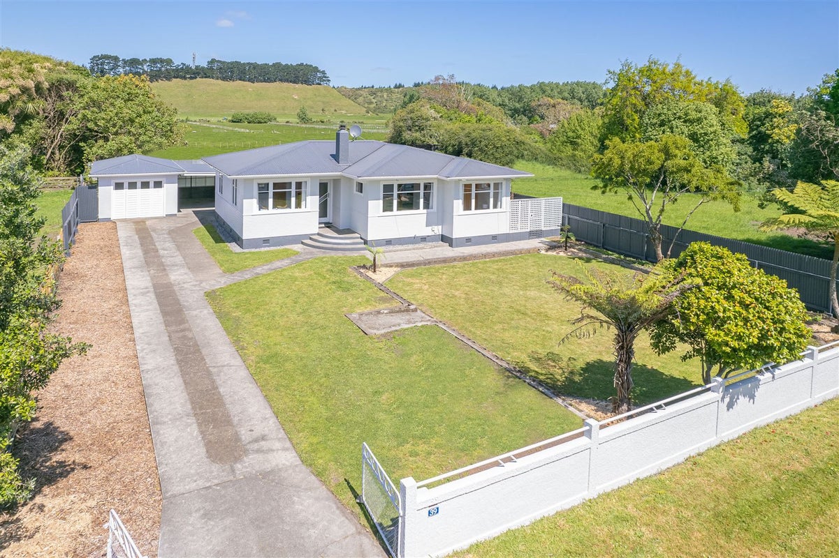 39 Wikitoria Road, Putiki, Whanganui - Carousel 1
