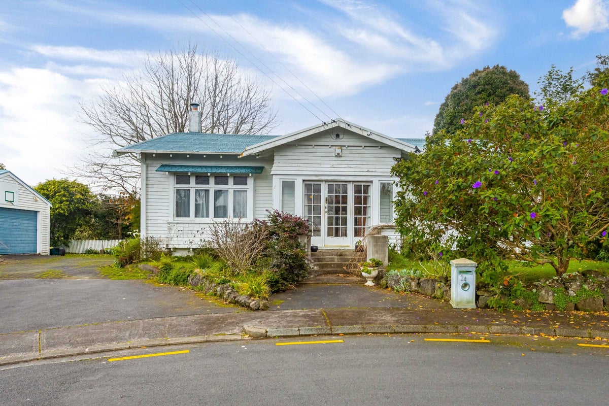 24 Kohia Terrace, Epsom, Auckland - Carousel 2