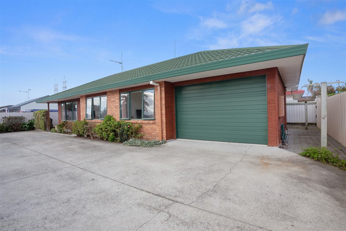 12A Devon Street, Greerton, Tauranga - Carousel 2