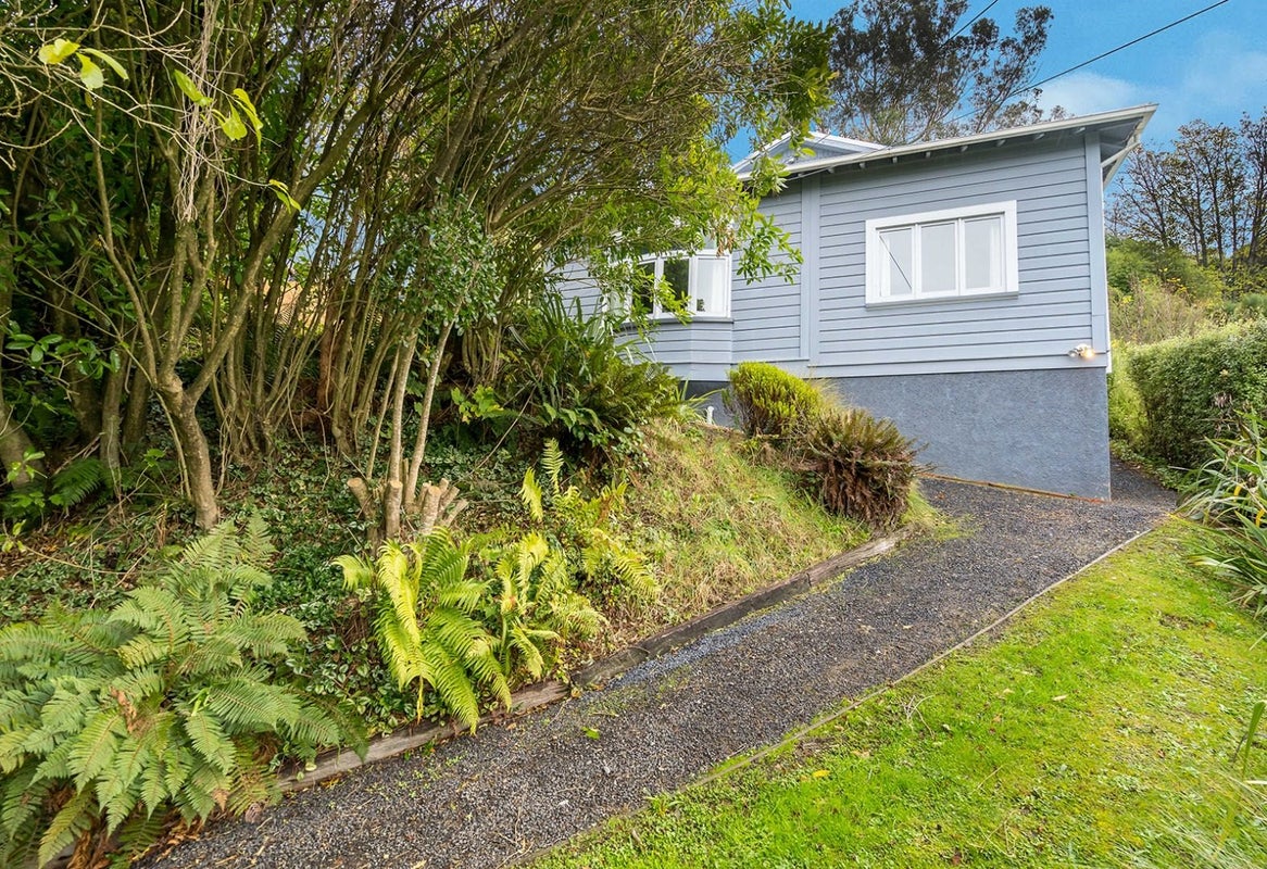 29 Ramsay Street, Dalmore, Dunedin - Carousel 1
