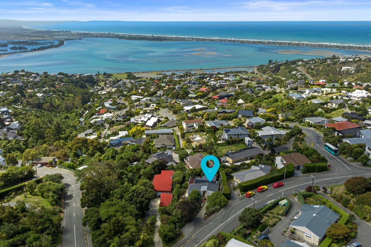 205 Mount Pleasant Road, Mount Pleasant, Christchurch - Carousel 2