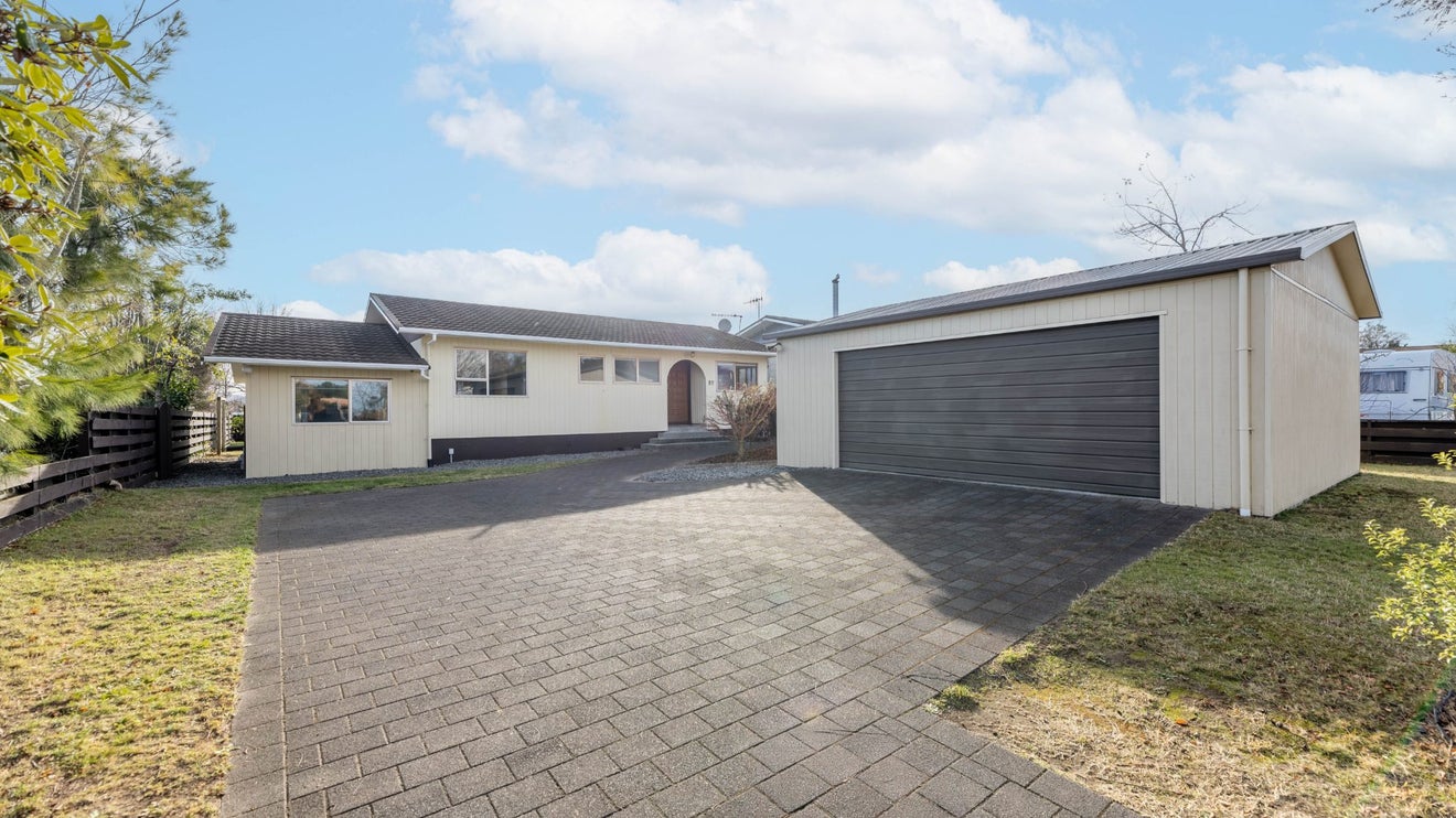 13 Macdonell Street, Hilltop, Taupo - Carousel 1