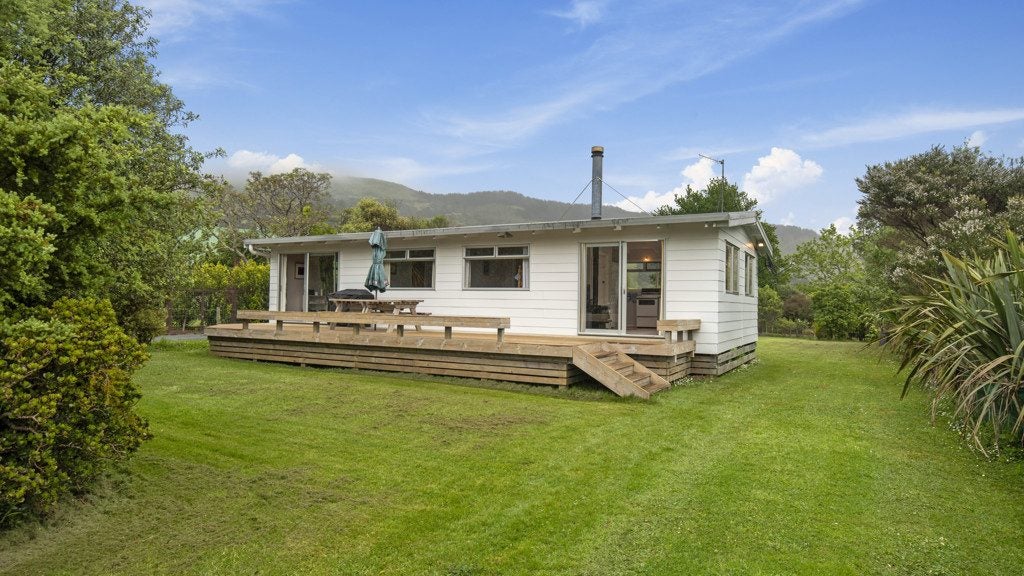 20 Bathgate Road, Pakiri, Wellsford - Carousel 1