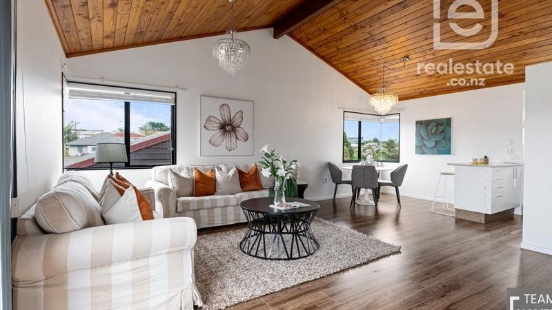 2/10 Don Street, Papakura, Auckland - Carousel 1