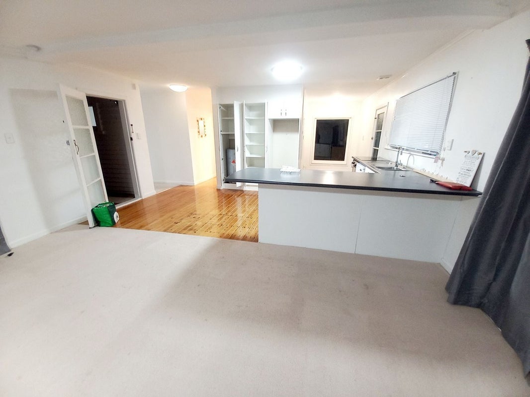 6 Knox Road, Hillpark, Auckland - Carousel 1