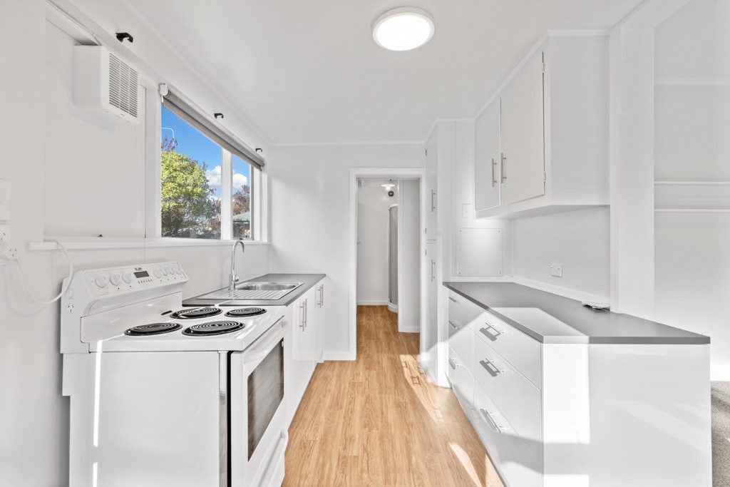294 Keyes Road, New Brighton, Christchurch - Carousel 2