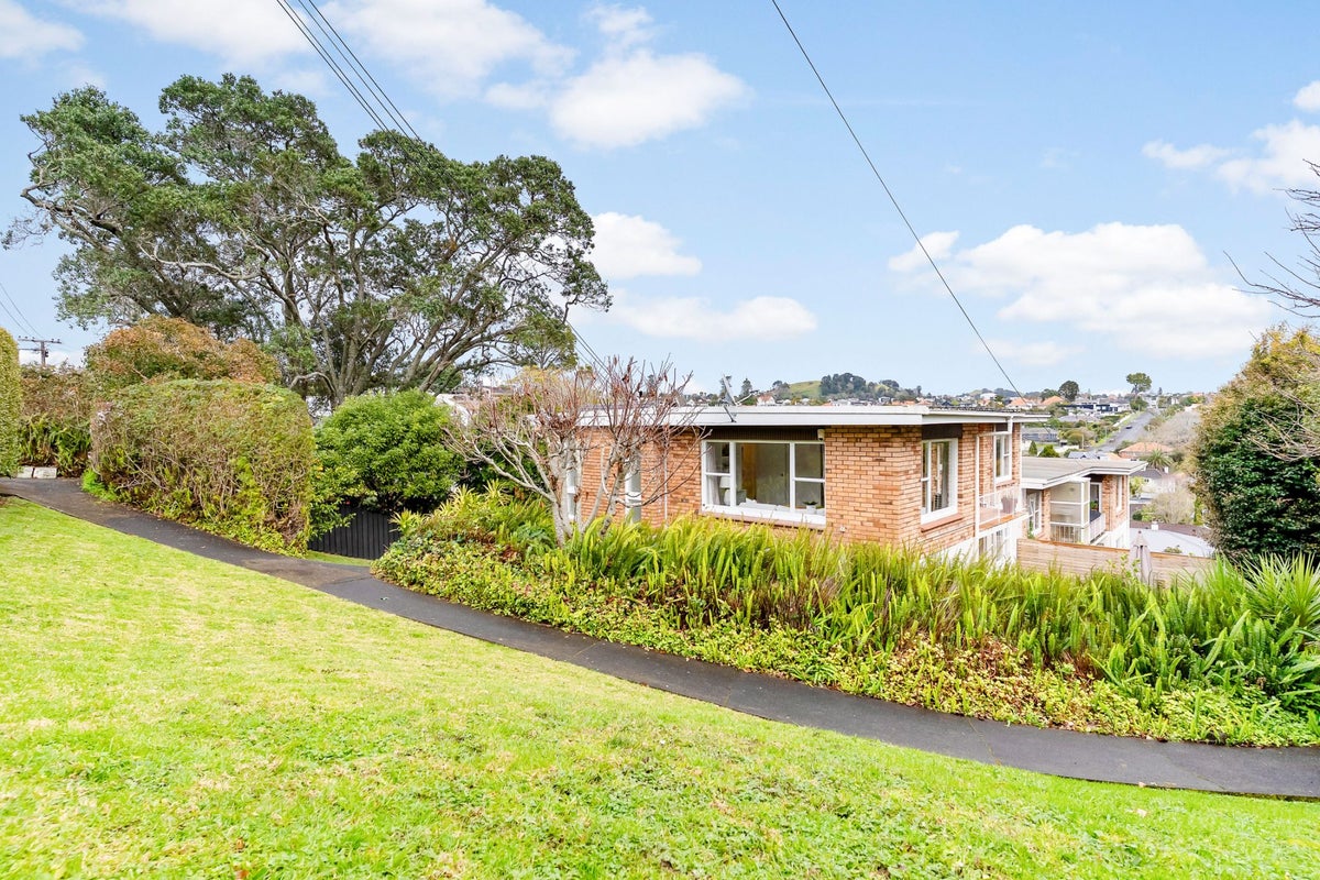 1/120 Orakei Road, Remuera, Auckland City, Auckland - Carousel 1
