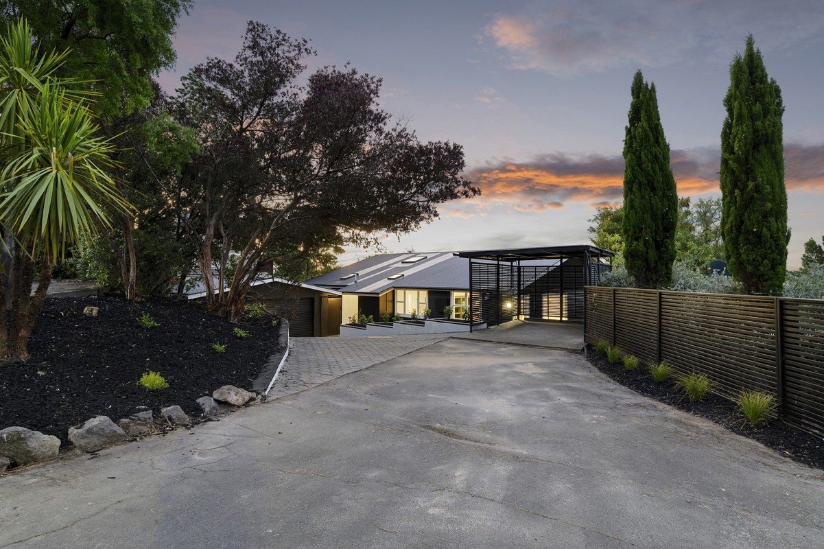 18 Dyers Pass Road, Cashmere, Christchurch - Carousel 26