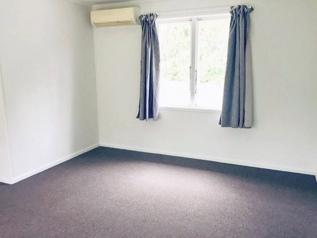 37A Don Croot Street, Morningside, Auckland - Carousel 2