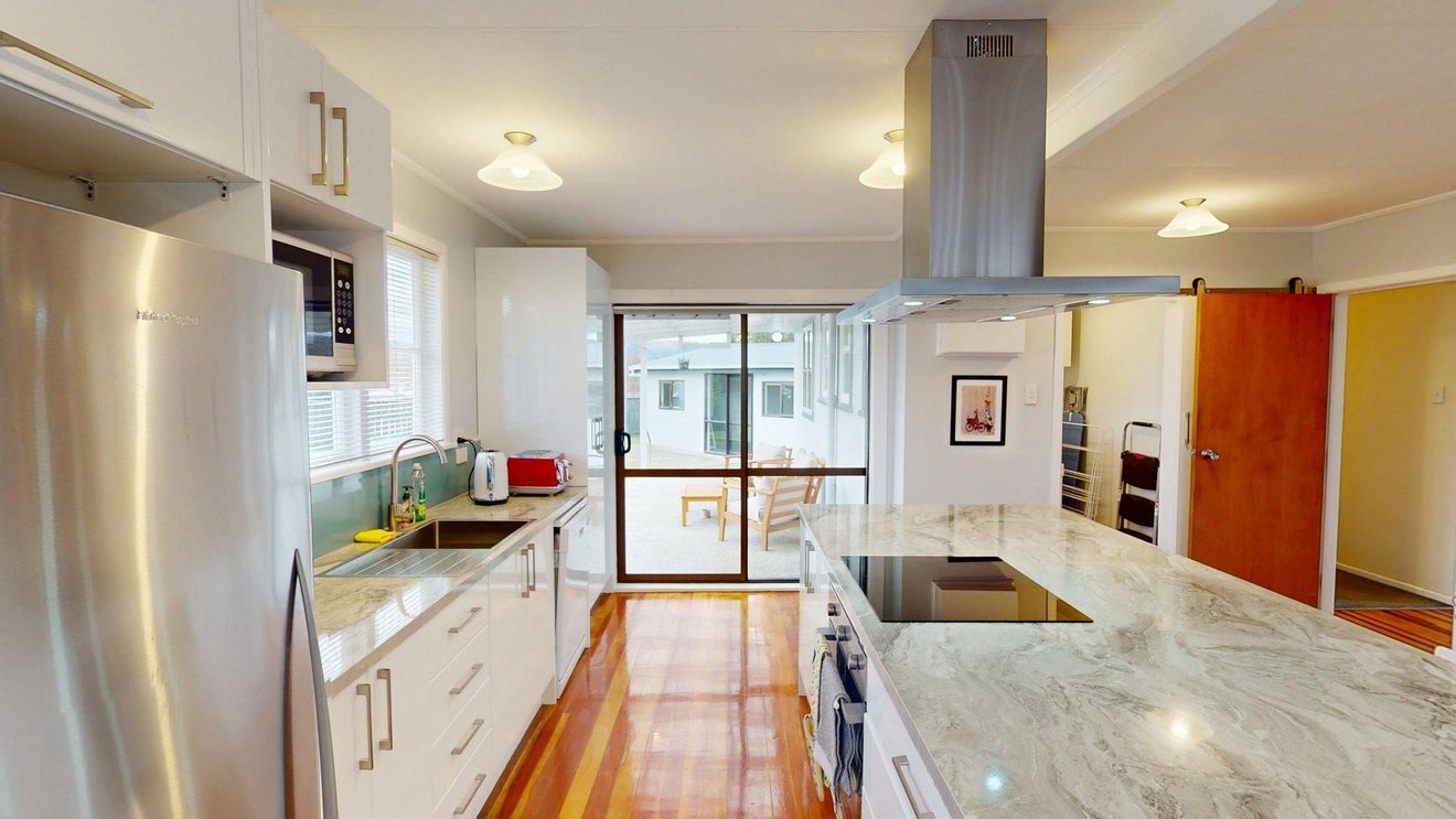 46 Leicester Street, Terrace End, Palmerston North - Carousel 2