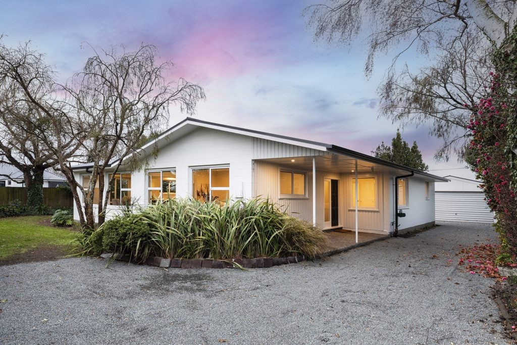 8A Rosedale Place, Avonhead, Christchurch City, Canterbury - Carousel 1