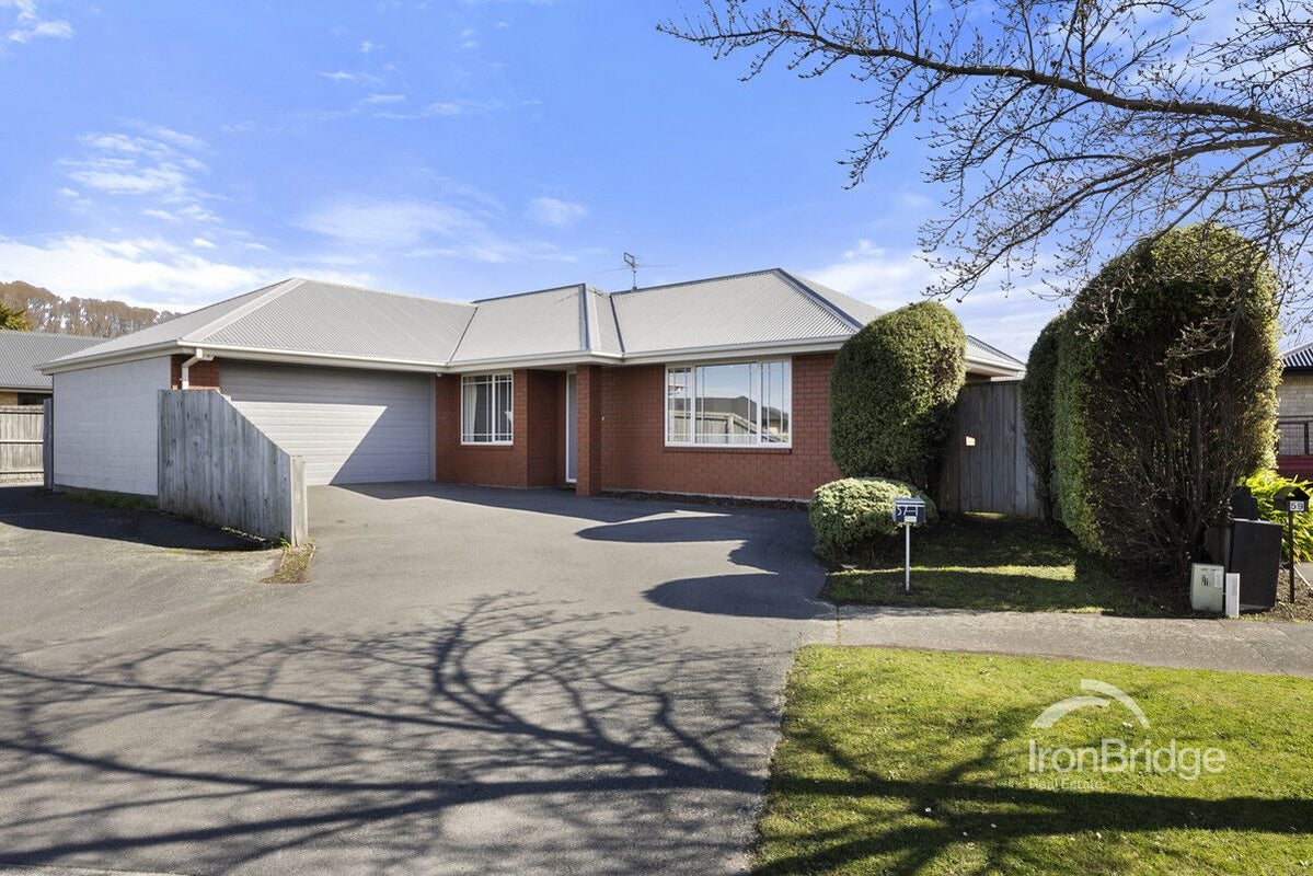 57 Somerville Crescent, Aidanfield, Christchurch City, Canterbury - Carousel 1