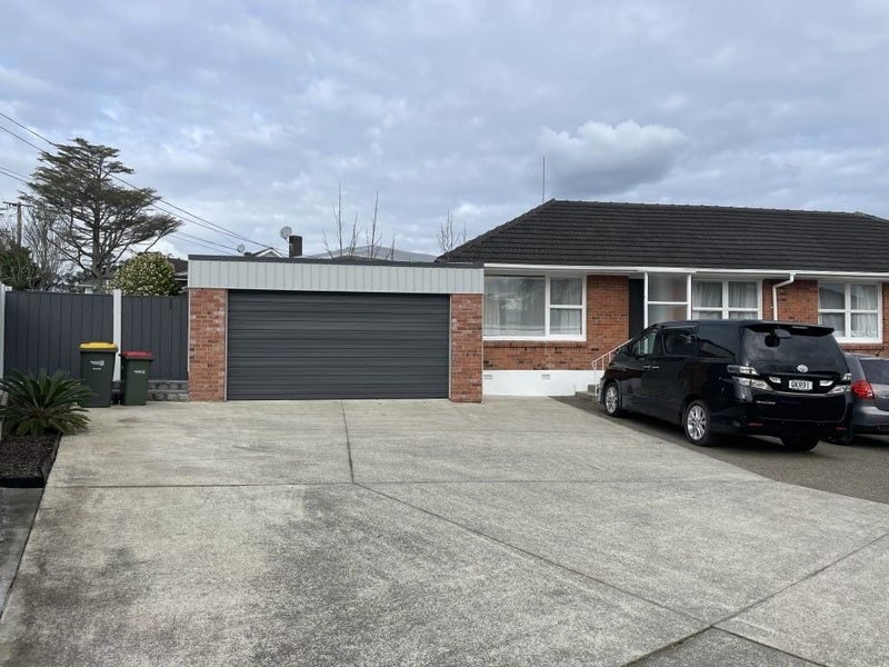1/31 Exmouth Road, Northcote, Auckland - Carousel 1