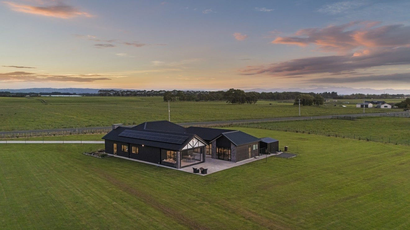 5 Alayna Court, Colyton, Feilding - Carousel 2
