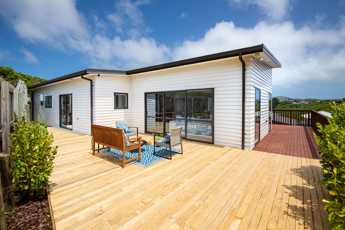 17 Trelawny Terrace, Grenada Village, Wellington - Carousel 2