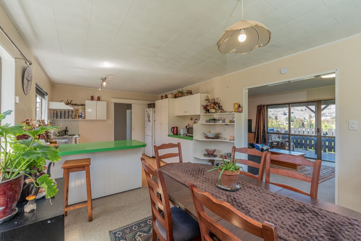 21 Aronui Road, Bridge Hill, Alexandra - Carousel 2