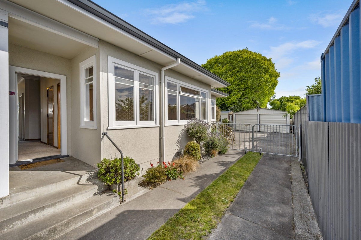 602 Southampton Street West, Saint Leonards, Hastings - Carousel 2