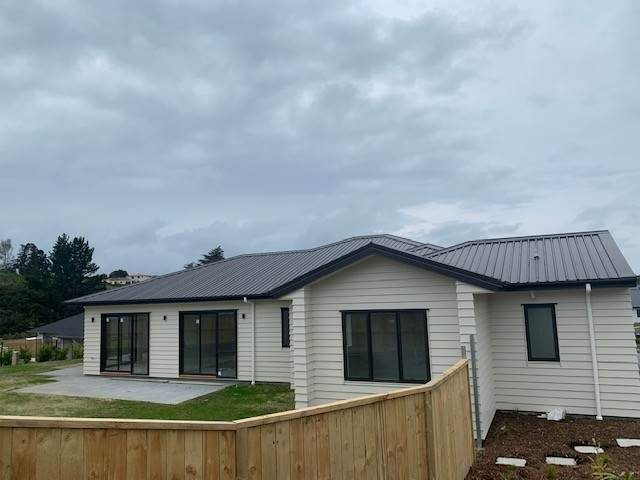 4 Pheasant Close, Stanmore Bay, Whangaparaoa - Carousel 2