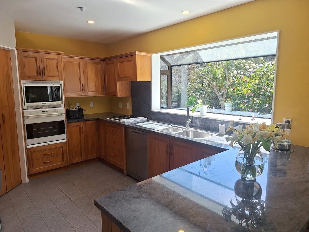 49B Simla Crescent, Khandallah, Wellington - Carousel 2