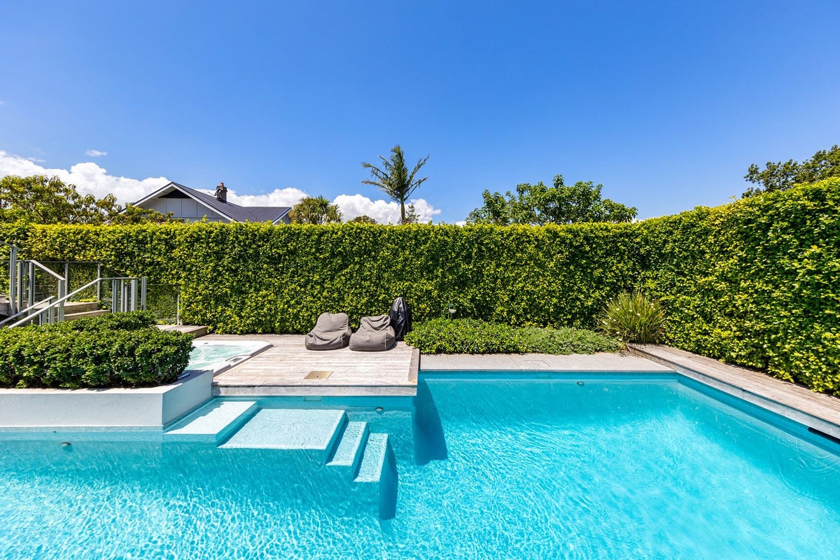 11 Poronui Street, Mount Eden, Auckland - Carousel 2