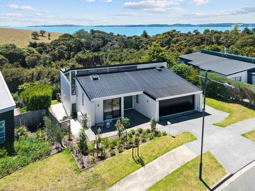 22 Te Puru Drive, Maraetai, Auckland - Carousel 2