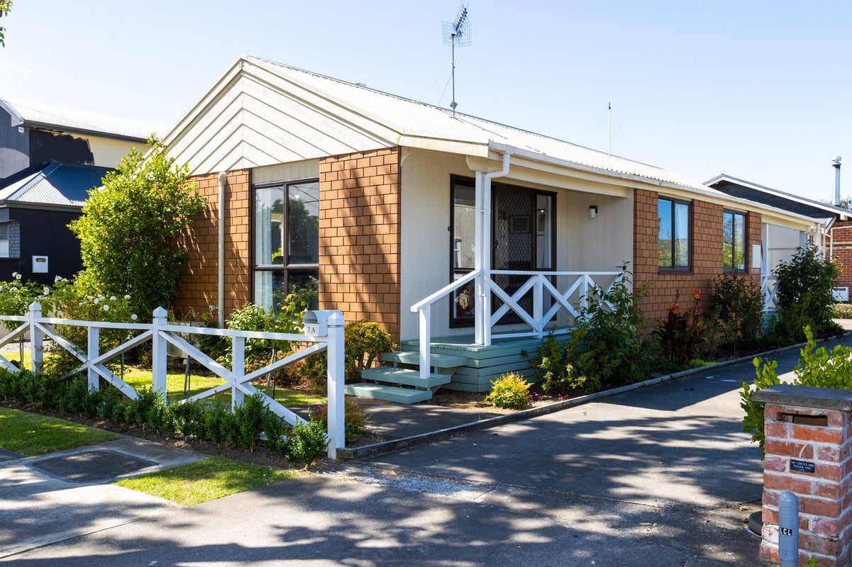 7A Avenue RD, GREENMEADOWS, NAPIER - Carousel 1