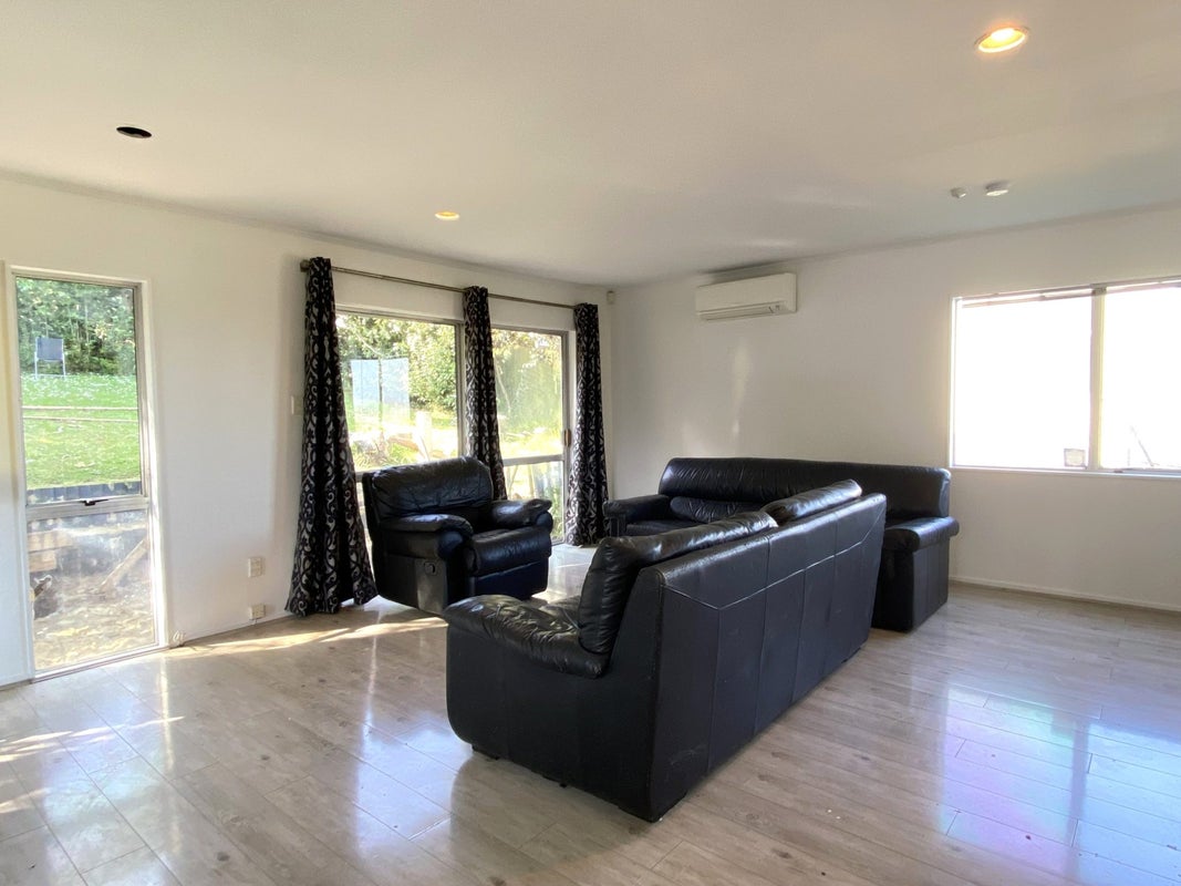 2/75A Target Road, Totara Vale, Auckland - Carousel 2