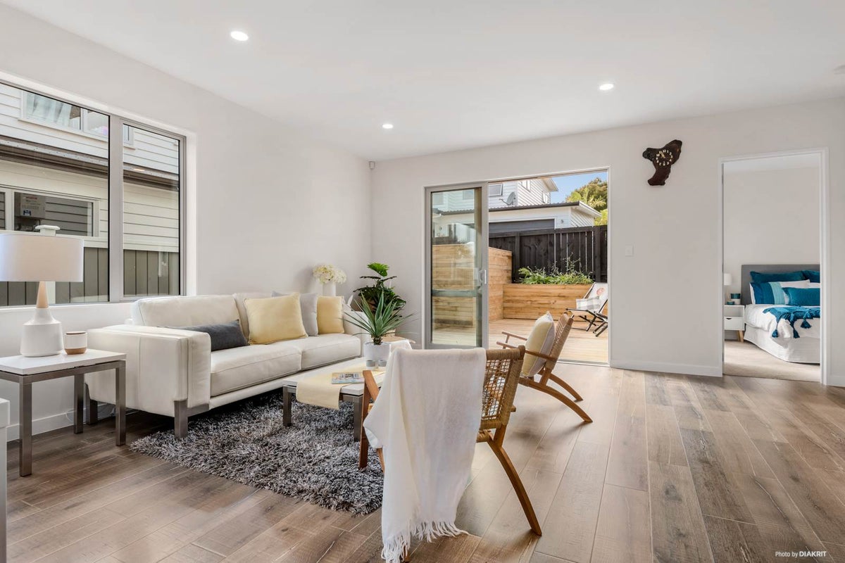 27C Law Street, Torbay, Auckland - Carousel 1