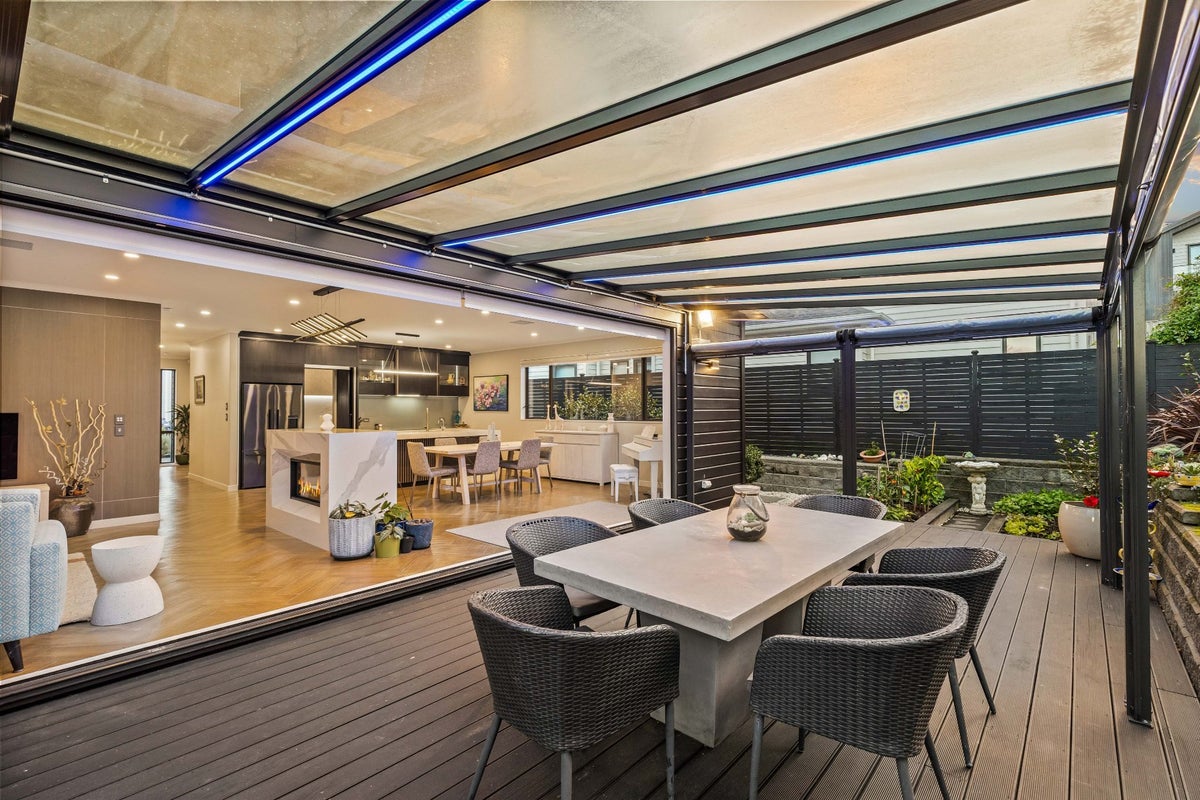 7 Ruku Street, Long Bay, Auckland - Carousel 2