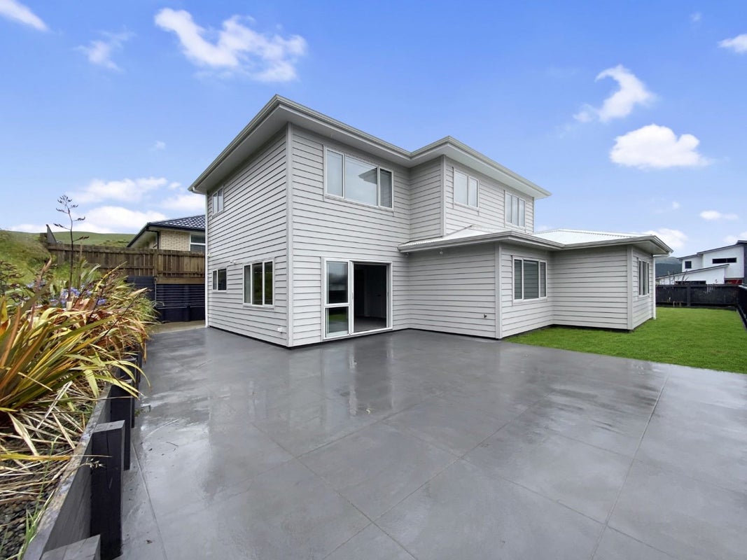 14 Foxham Terrace, Churton Park, Wellington - Carousel 1
