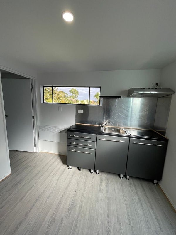 8 Hailes Road, Whenuapai, Auckland - Carousel 2