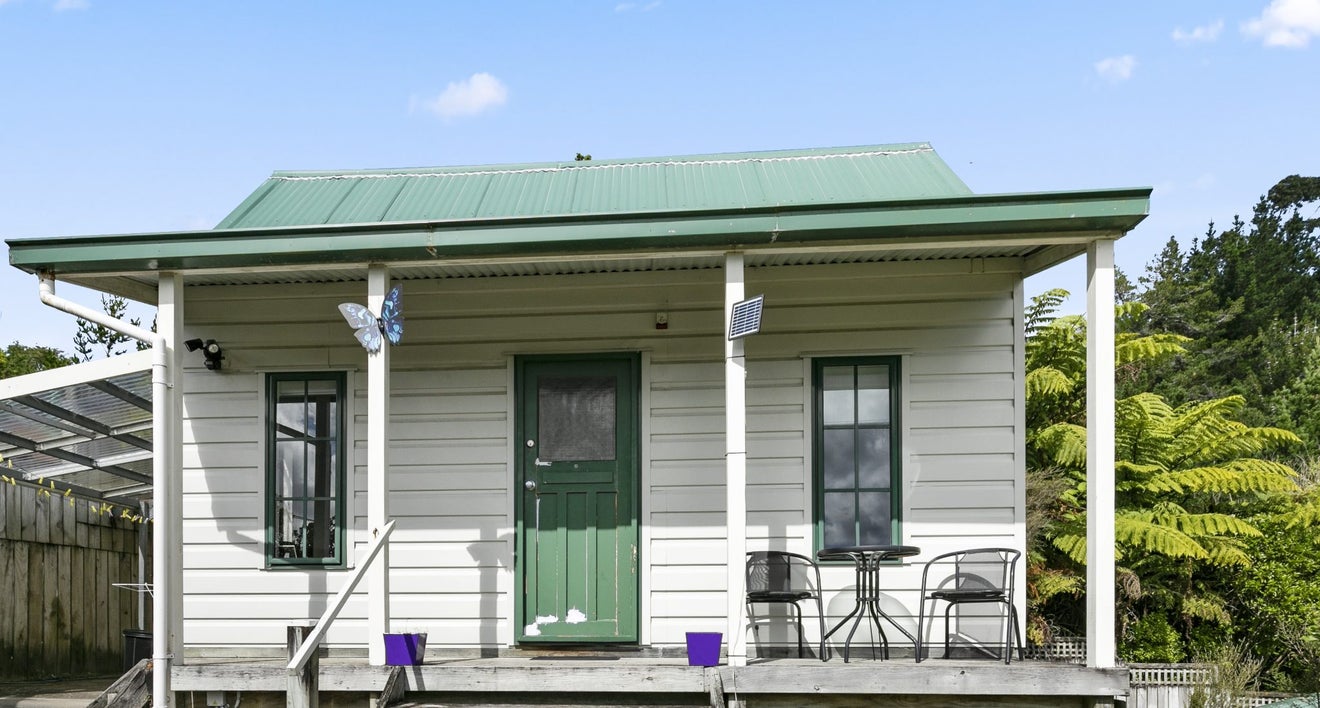 2/9 Montgomery Street, Stokes Valley, Lower Hutt - Carousel 2