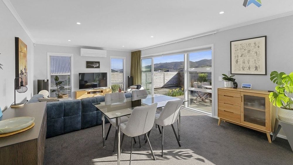 157 Waipounamu Drive, Kelson, Lower Hutt - Carousel 1