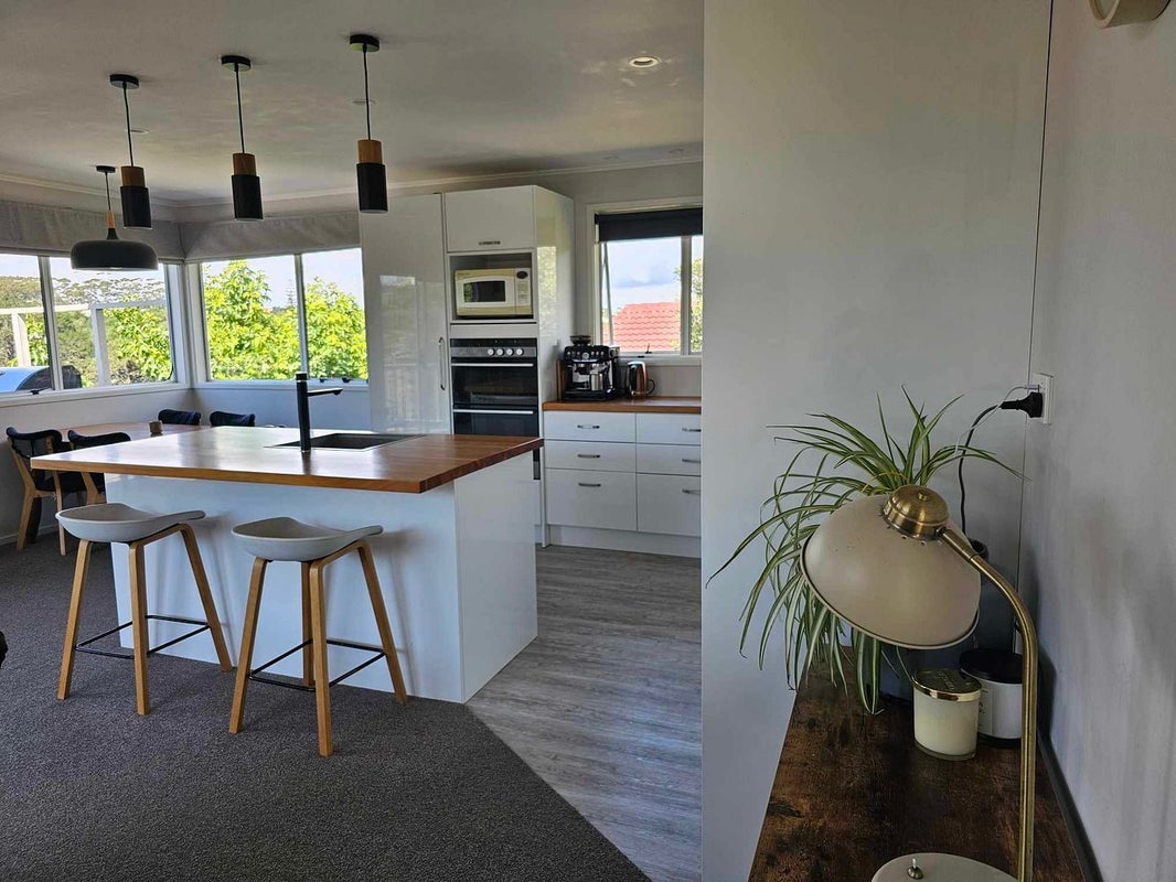 65 Juniper Road, Sunnynook, Auckland - Carousel 2