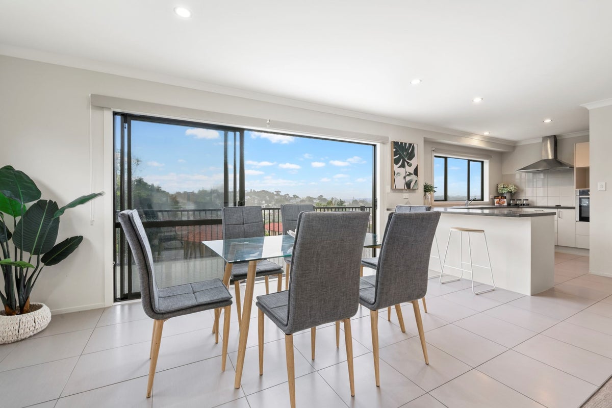 31B Rishworth Avenue, Stanmore Bay, Whangaparaoa - Carousel 1