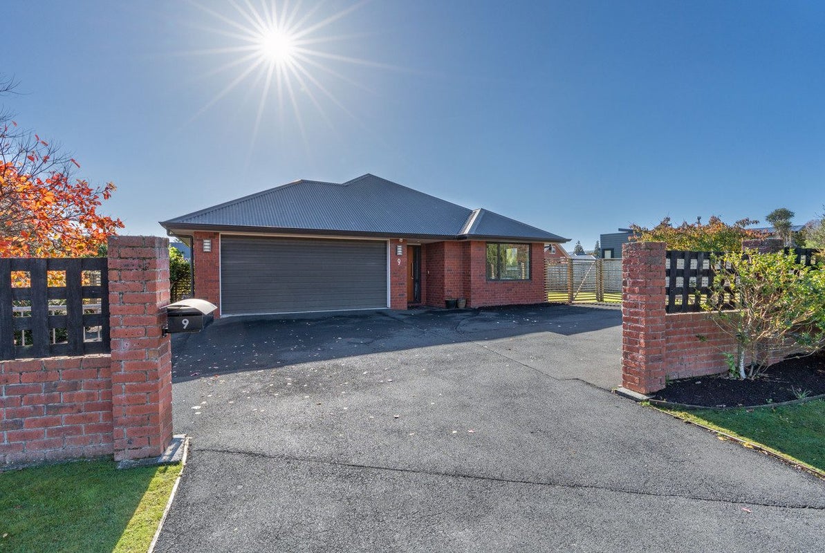 9 Irwin Logan Drive, Mosgiel, Mosgiel - Carousel 41